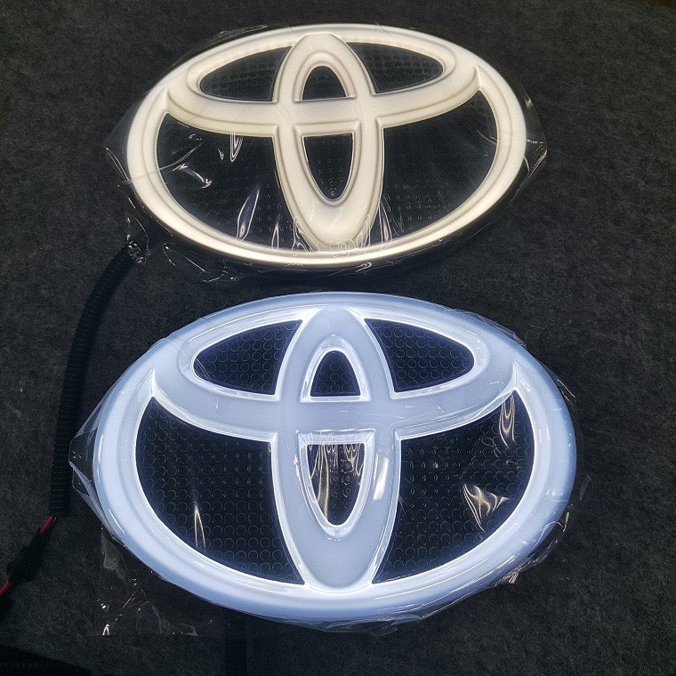 Toyota logo replacement